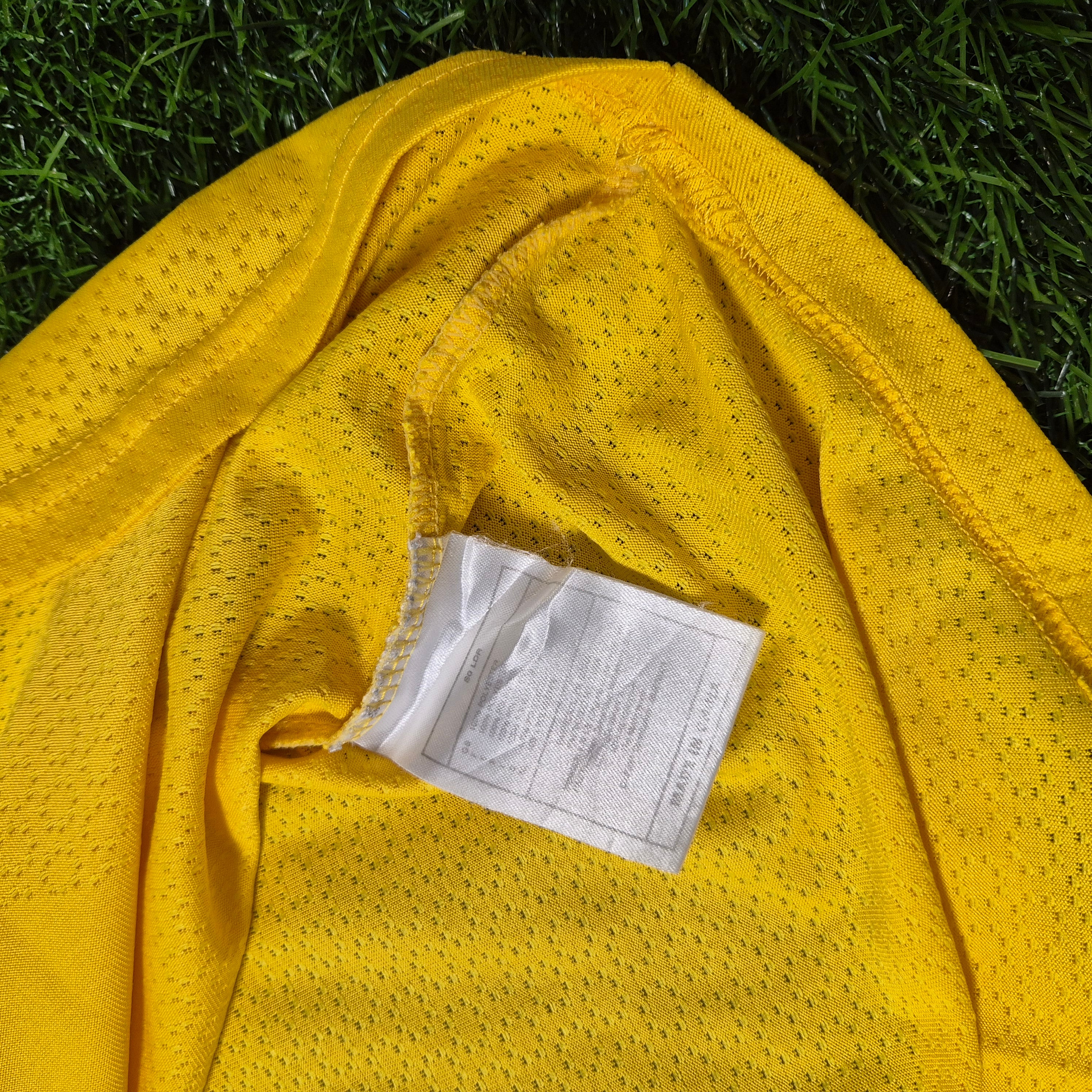 Brazil 2000 home shirt original with rivaldo nameset – The Kit