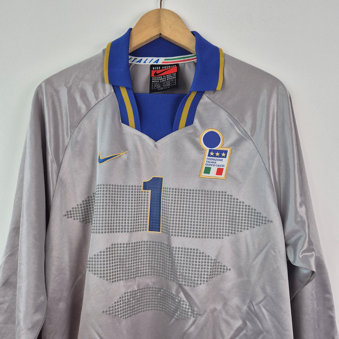 Italy 1996 Goalkeeper Shirt (Peruzzi)