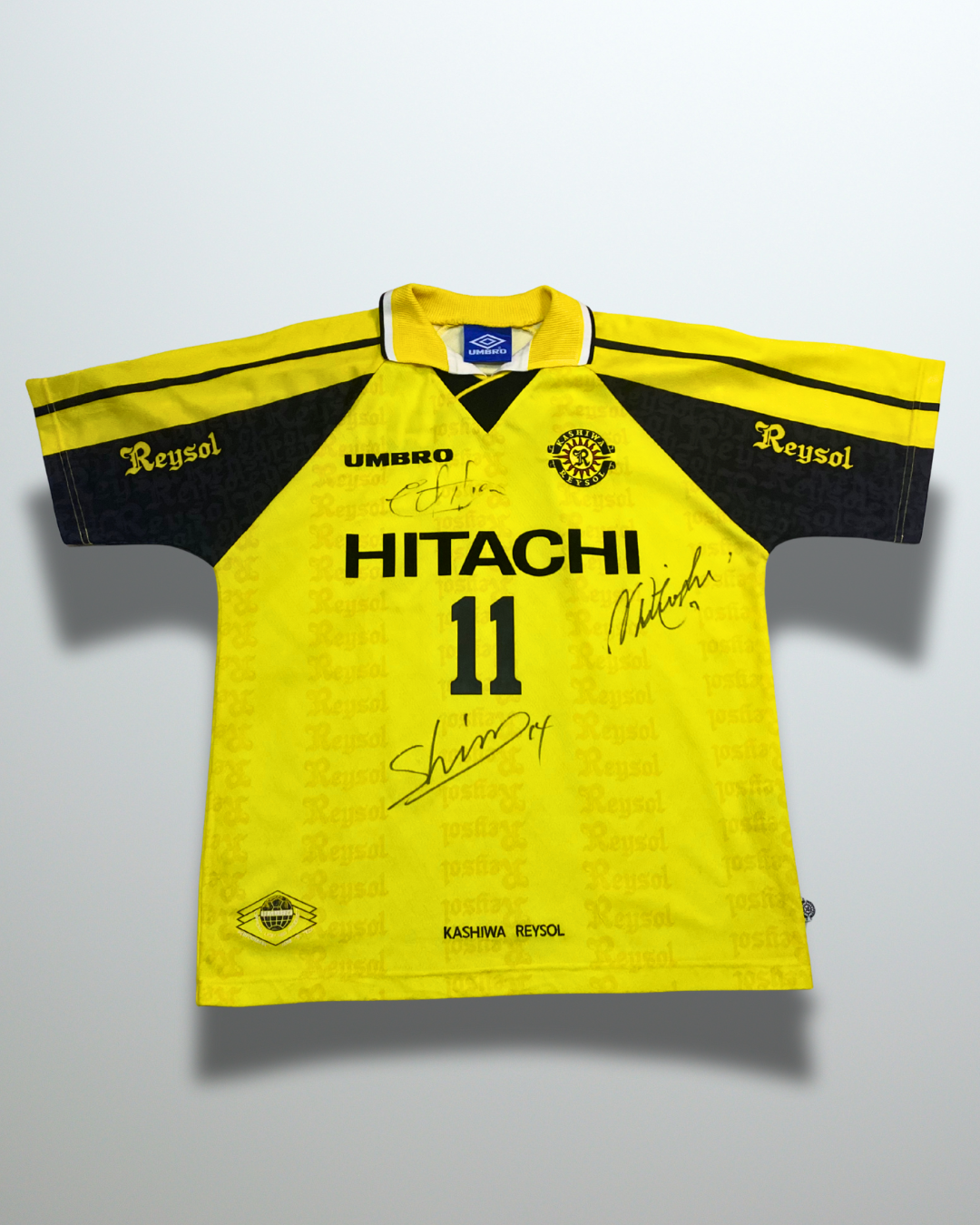 Kashiwa Reysol 1997 Home with signs