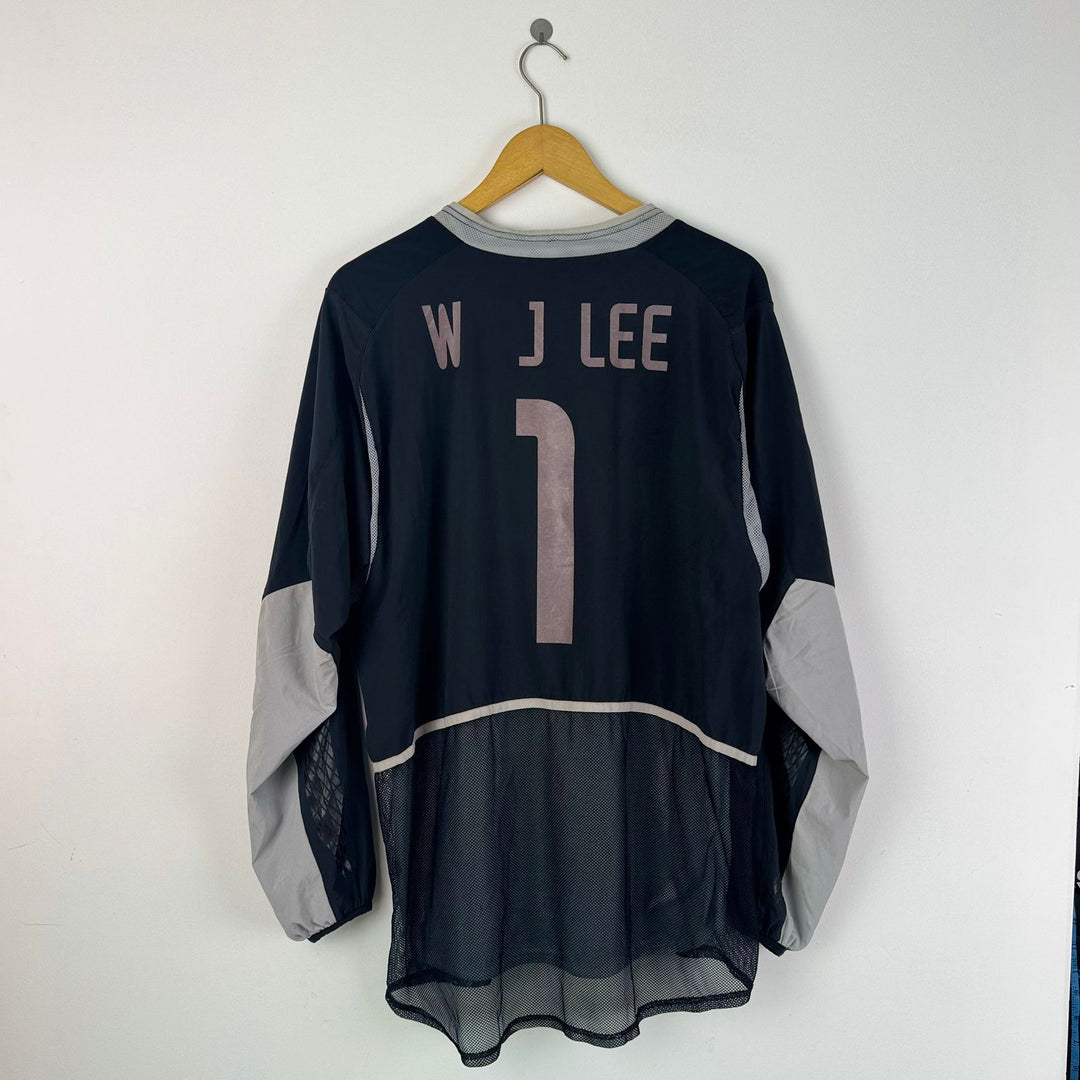 South Korea 2002 GK Shirt Player Issue (W J Lee)