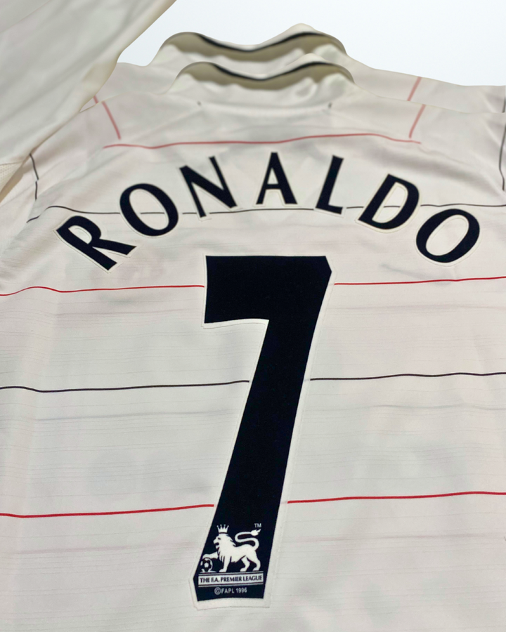 Manchester United 2003 Third Shirt L/S (Ronaldo)
