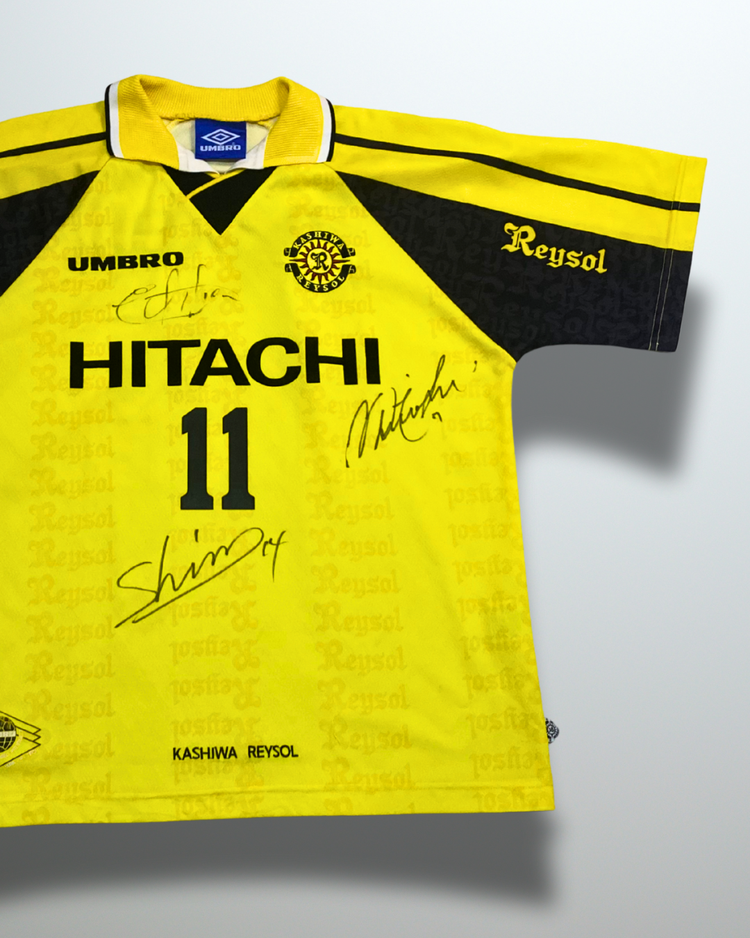 Kashiwa Reysol 1997 Home with signs