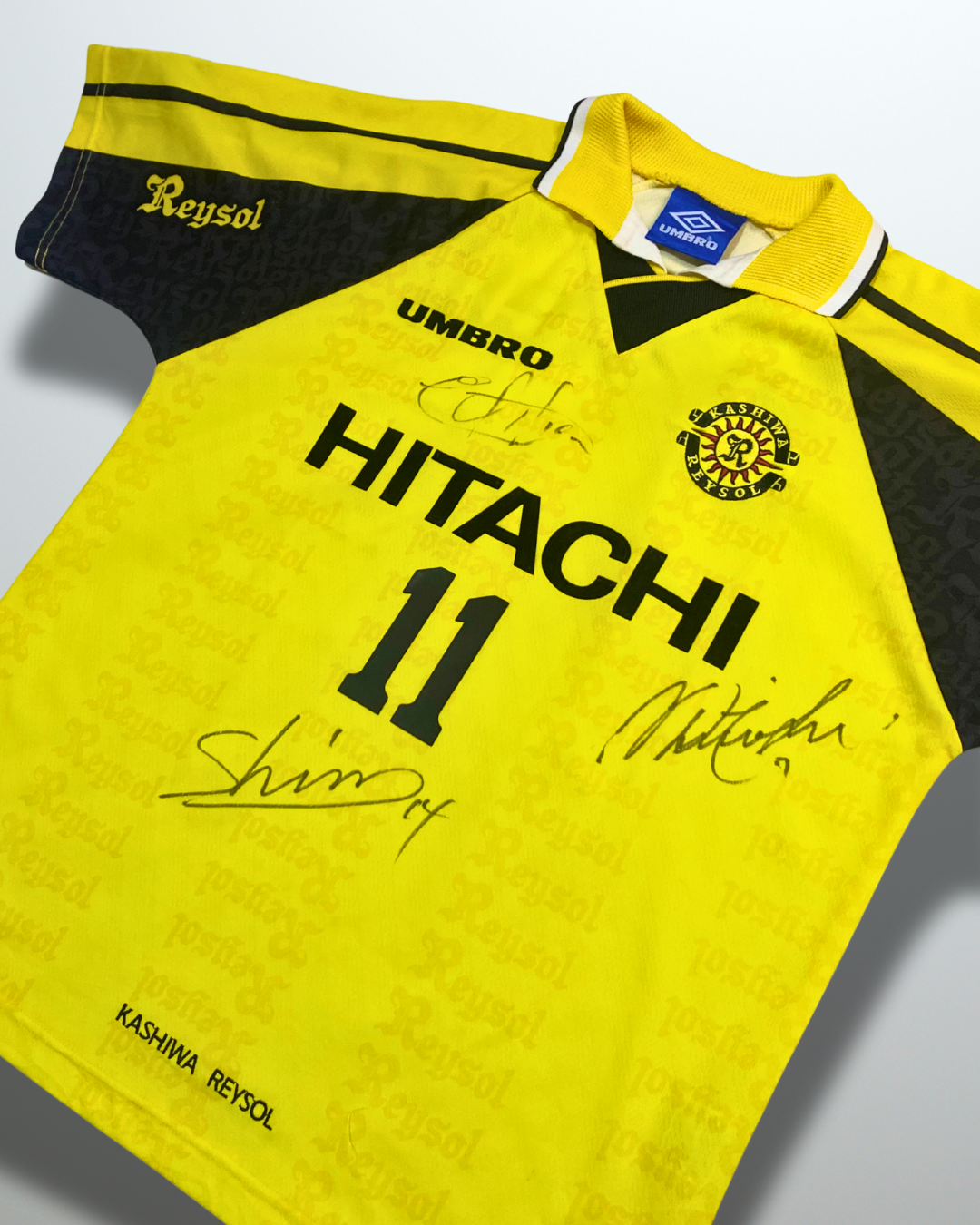 Kashiwa Reysol 1997 Home with signs